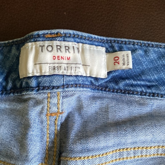 Torrid - Picture 2 of 8